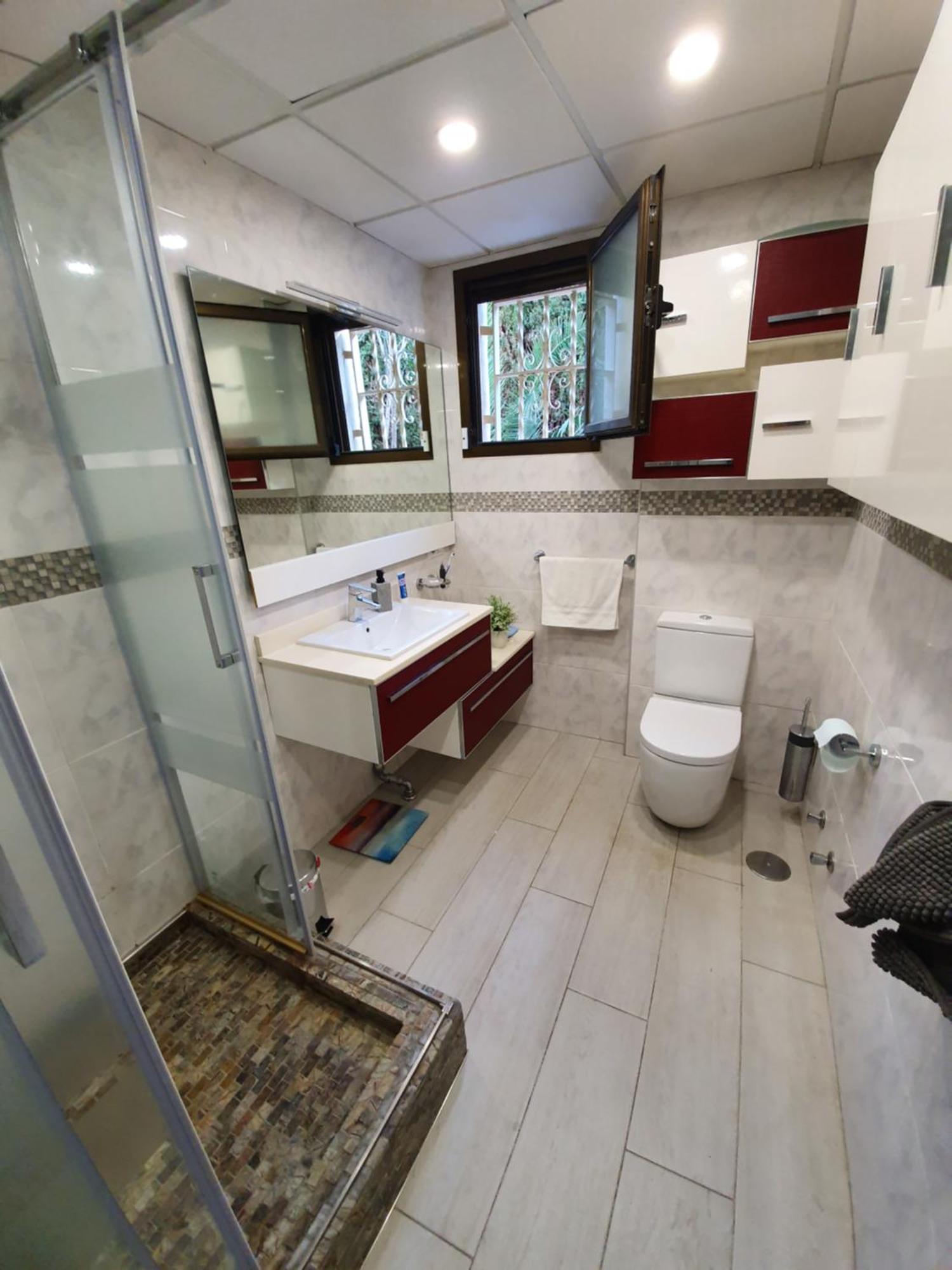 קלפה Luxury Villa - Pool, Hot Tub, Aircon, Tvs, Home Cinema, Office, Gbit Internet, Sports Equipment מראה חיצוני תמונה