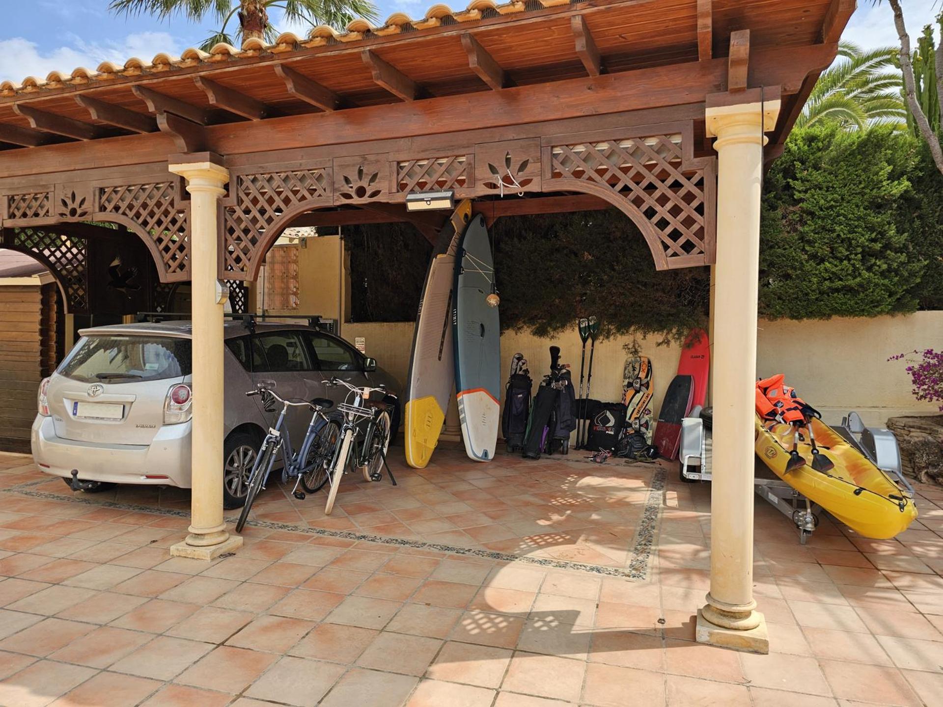 קלפה Luxury Villa - Pool, Hot Tub, Aircon, Tvs, Home Cinema, Office, Gbit Internet, Sports Equipment מראה חיצוני תמונה