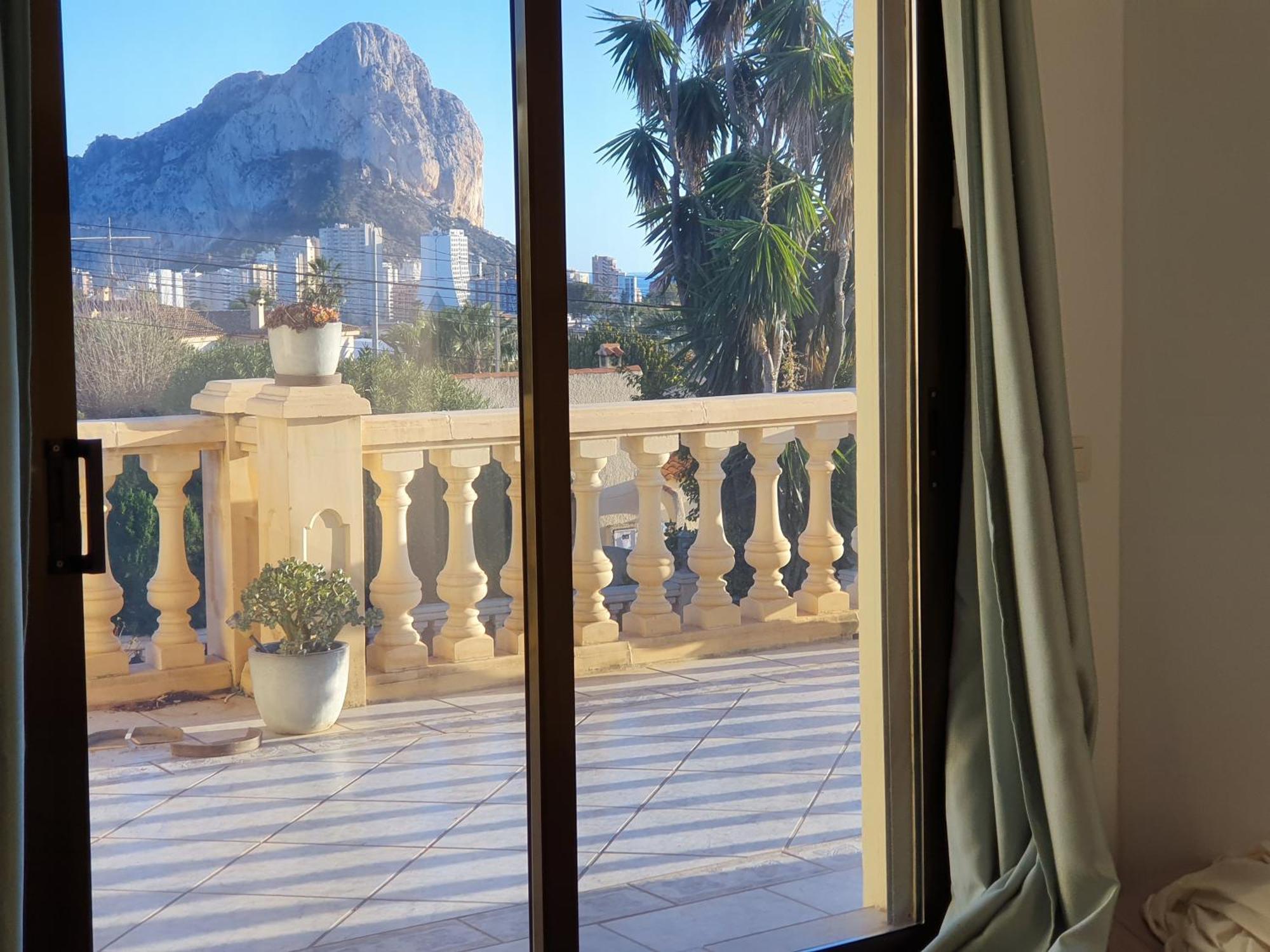 קלפה Luxury Villa - Pool, Hot Tub, Aircon, Tvs, Home Cinema, Office, Gbit Internet, Sports Equipment מראה חיצוני תמונה